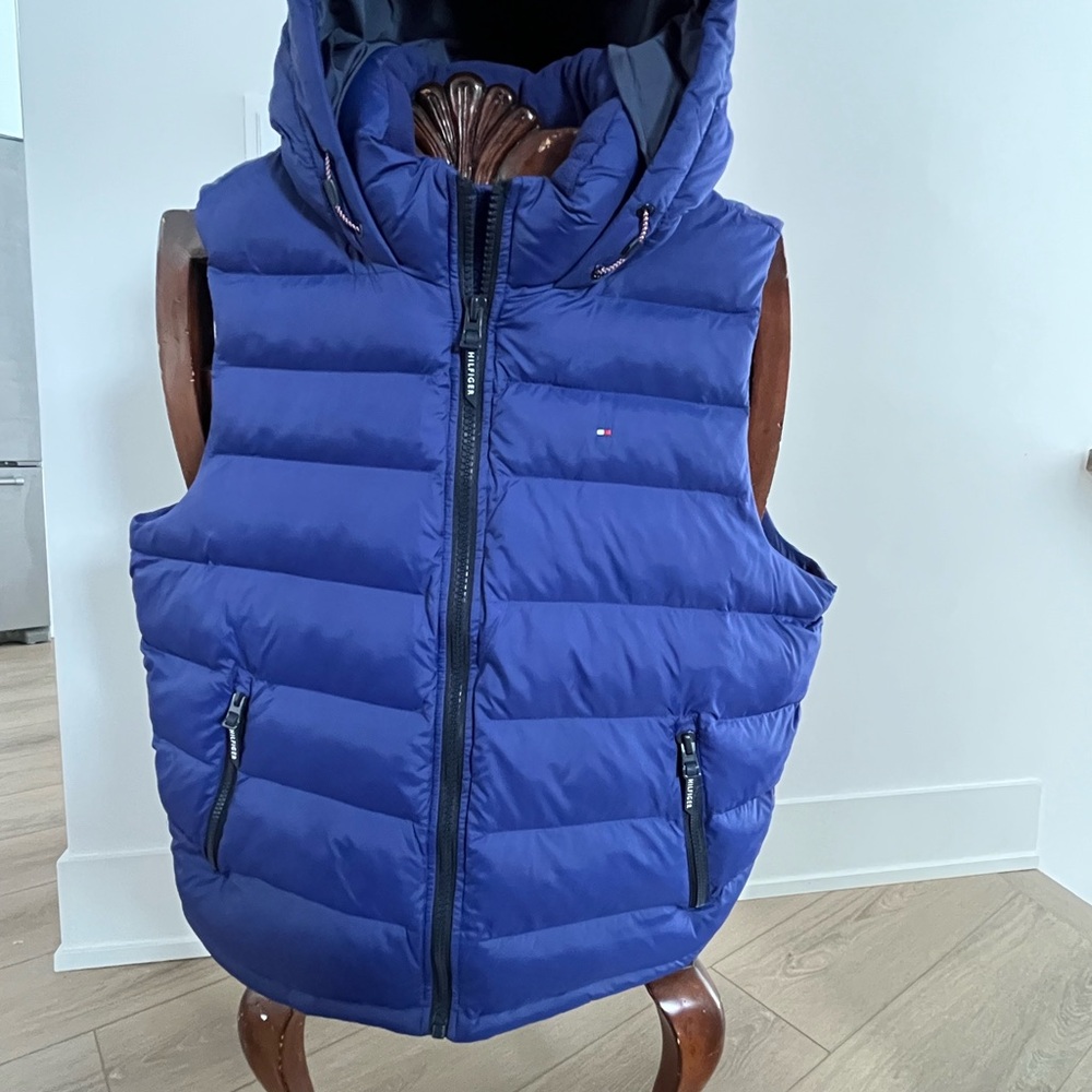 Tommy Hilfiger Men’s Blue Puffer Vest with Hood